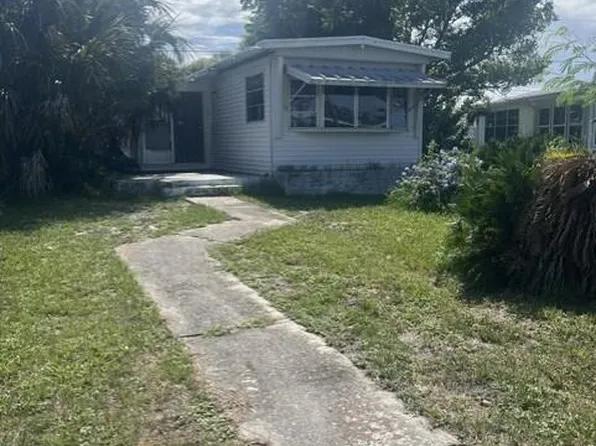 5452 Pineland Ave, Port Orange, FL 32127