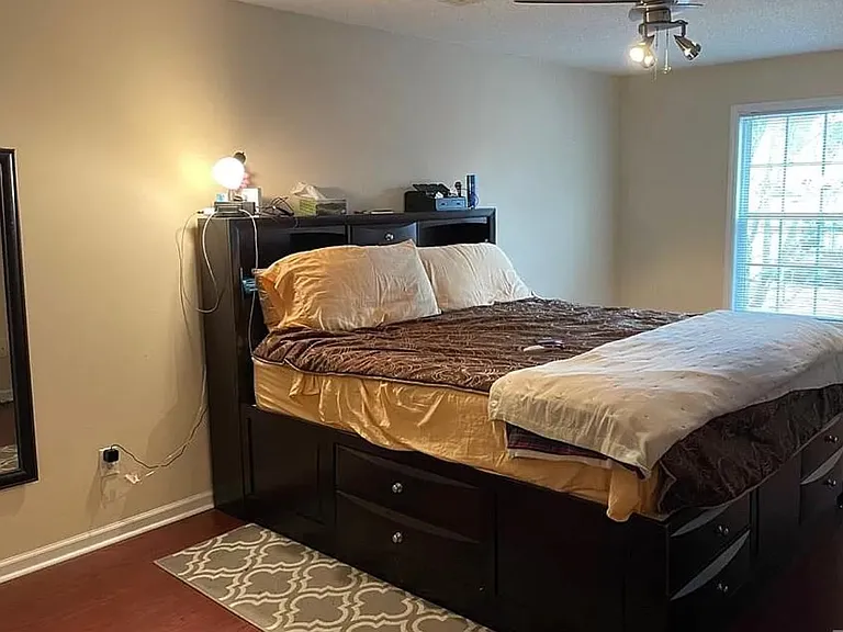 208 Milford Dr — Photo 5