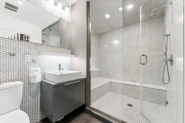 Sold by Compass | media 7