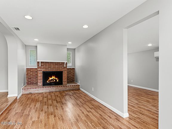 5th image of 6929 ROLLO Road