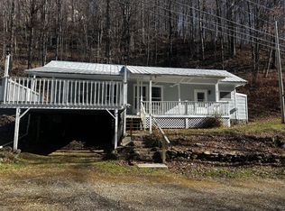 771 Deep Gap Rd, Burnsville, NC 28714
