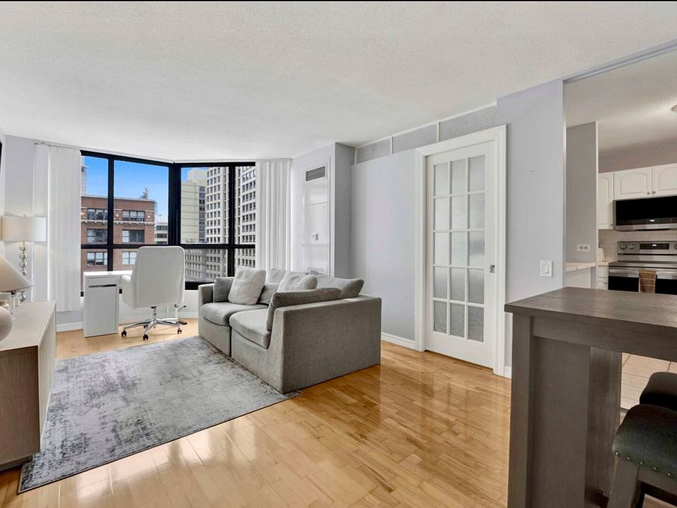 1st image of 405 N Wabash Ave #10R