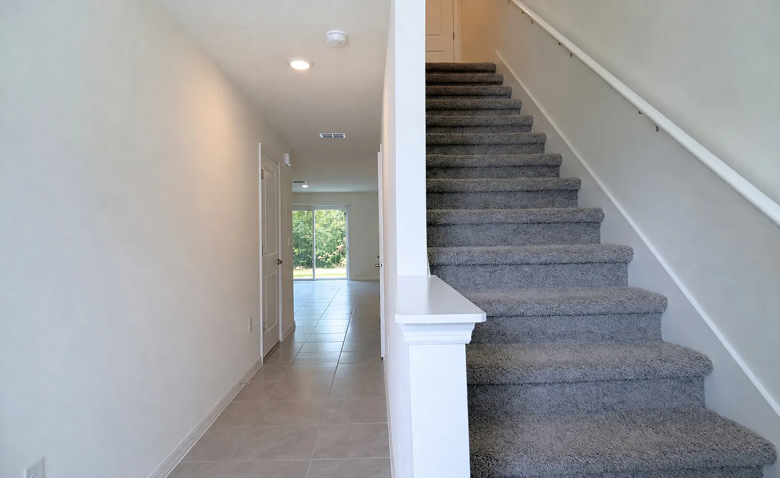 3 bed, 2.5 bath, 1505 sqft, $1,800 — Photo 2