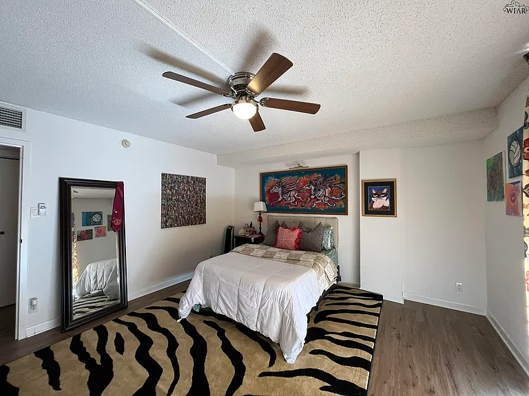 2100 Santa Fe St — Photo 10