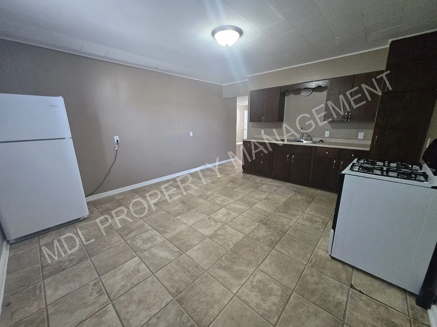 710 Ames Street — Photo 2