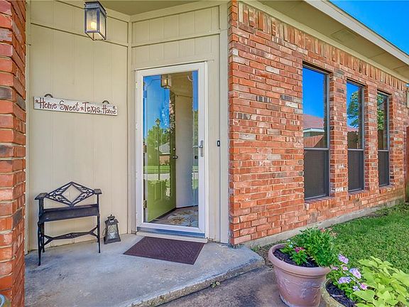 5th image of 2130 Arbor Creek Dr