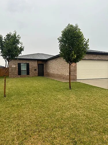 307 Mikeska St Photo 1