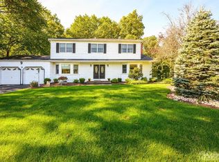 9 Jason Ct, Matawan, NJ 07747