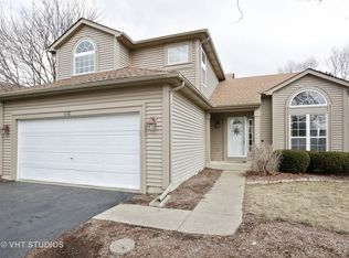 1158 Sweetwater Rdg, Lake In The Hills, IL 60156