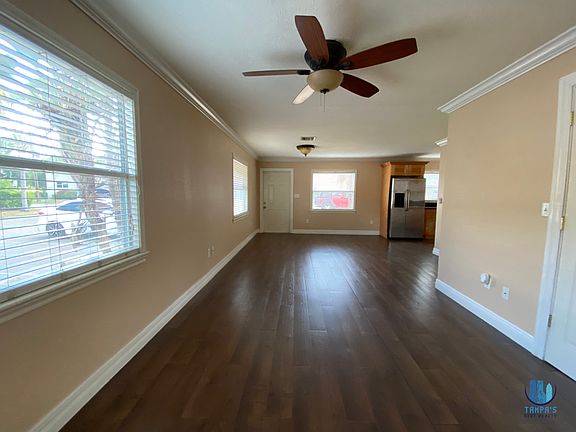 2nd image of 116 N Evergreen Ave