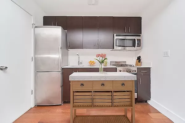 Rented by Living New York | media 13