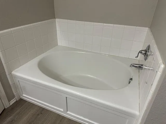 2424 Rolling Ridge Dr — Photo 13