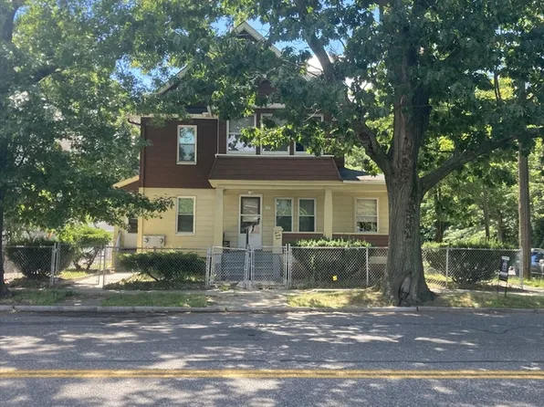 541-543 Carew St, Springfield, MA 01104