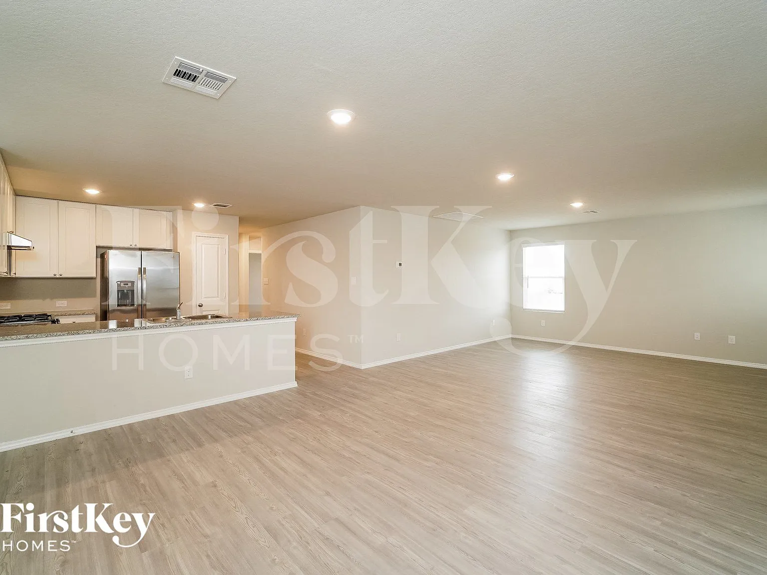 3 bed, 2.0 bath, 1440 sqft, $1,580 — Photo 4