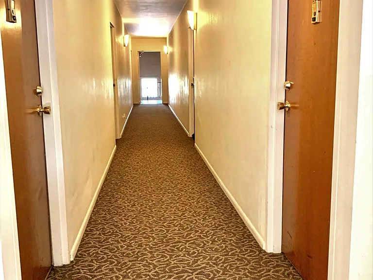 2020 Pillsbury Ave S #205 — Photo 10