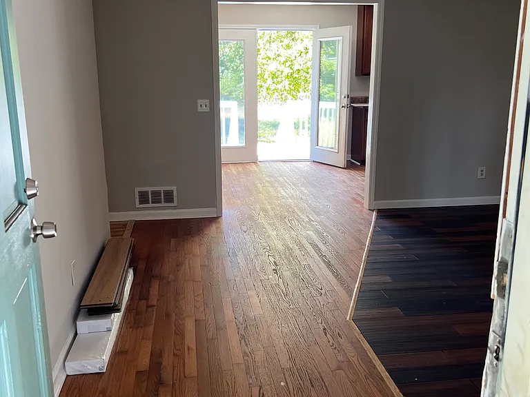 E Cherokee Dr — Photo 10