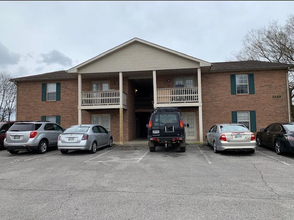 1st image of 3239 Tower Dr APT E