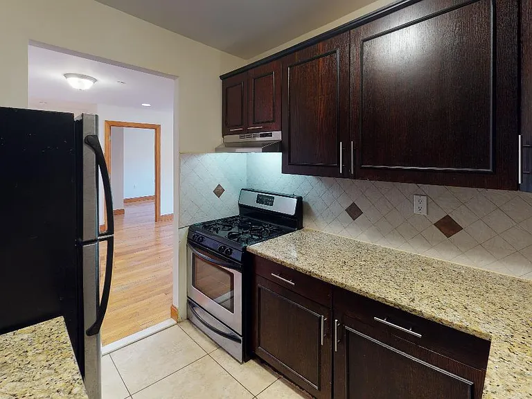 84-14 143rd St #Penthouse 2 — Photo 8