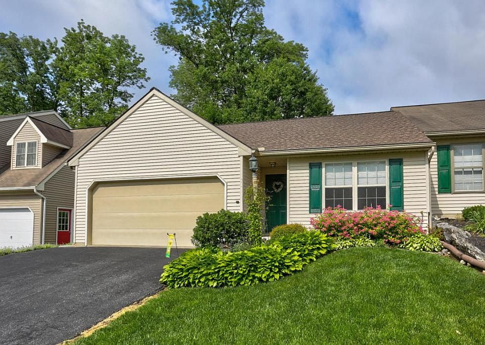 1st image of 30 Mill Pond Dr