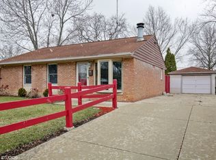308 E Maxon Ln, Streamwood, IL