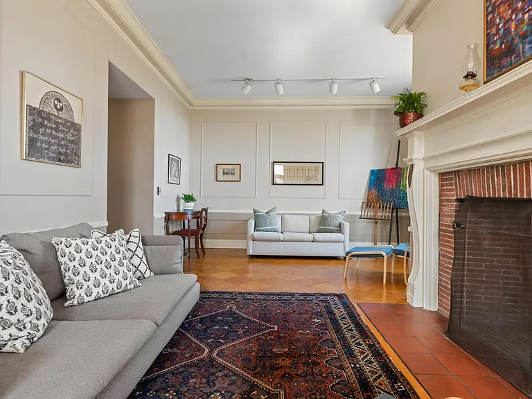 397 Gibbs Ave #1 — Photo 5