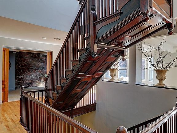5th image of 711 Westminster St #3