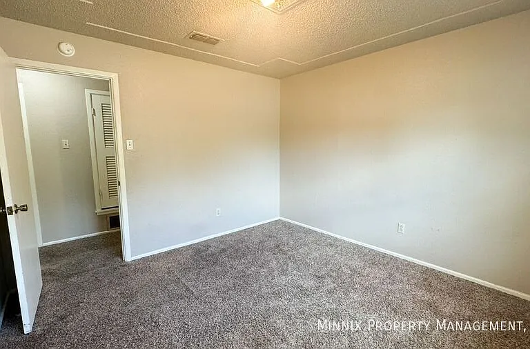7820 Vernon Ave — Photo 19