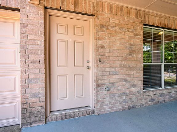 2nd image of 363 Paddington Dr