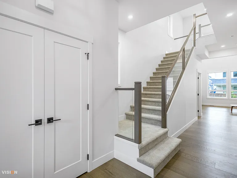 20463 76a Ave — Photo 16