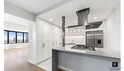 Rented by R New York