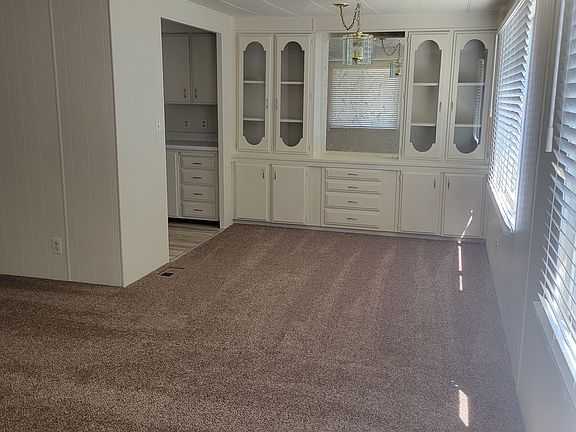 3rd image of 2307 Oakdale Rd Space 86