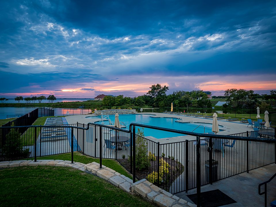 Heath Golf & Yacht Club 90' & 100' lots by Stonefield Homes in Heath