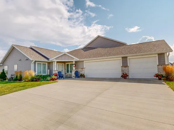 864 Grand Ridge Dr NE, Byron, MN 55920