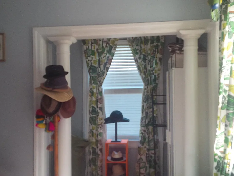 Detail of primary bedroom