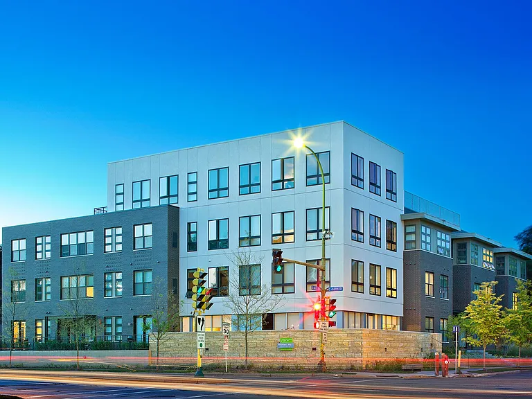 Parkway West Apartments — Photo 6