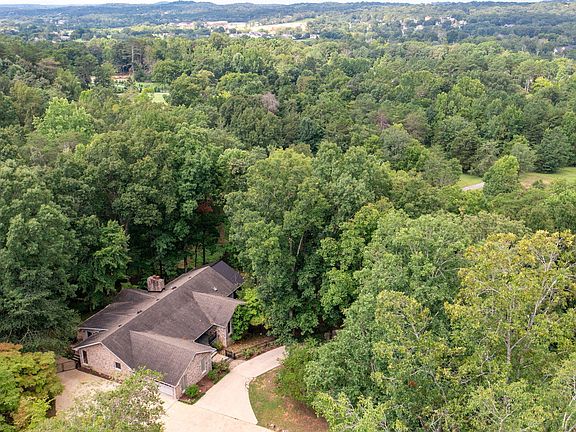 5th image of 9426 Houston Ln