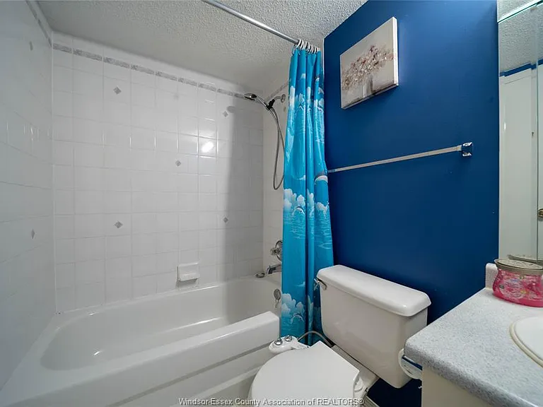 2922 Rivard Ave #211 — Photo 26