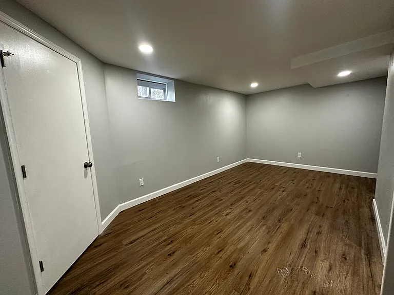 1531 Harford Square Dr — Photo 15