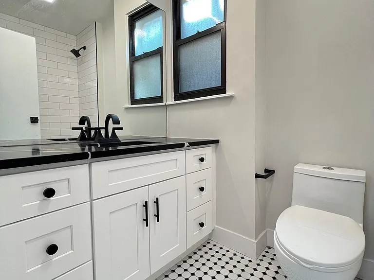 48 Bright St #4 — Photo 20