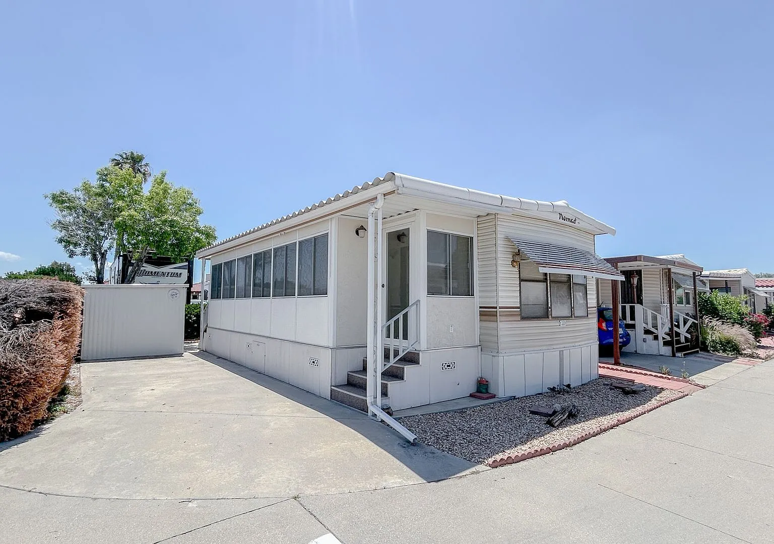 1389 Sierra Dr — Photo 1