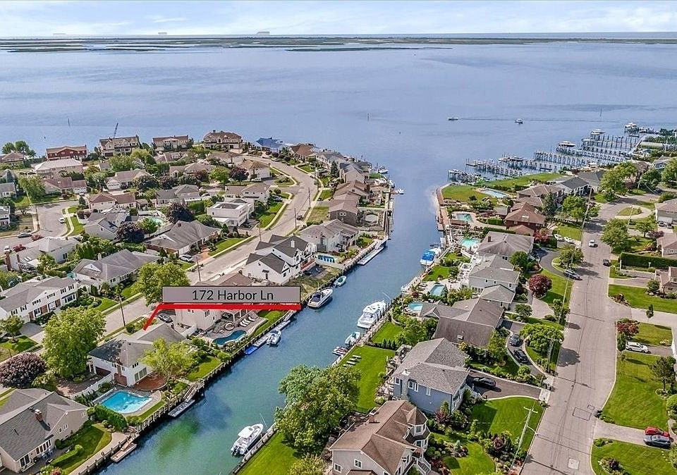 2nd image of 172 Harbor Ln
