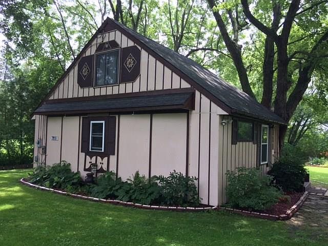 1st image of 7951 Chimney Heights Blvd