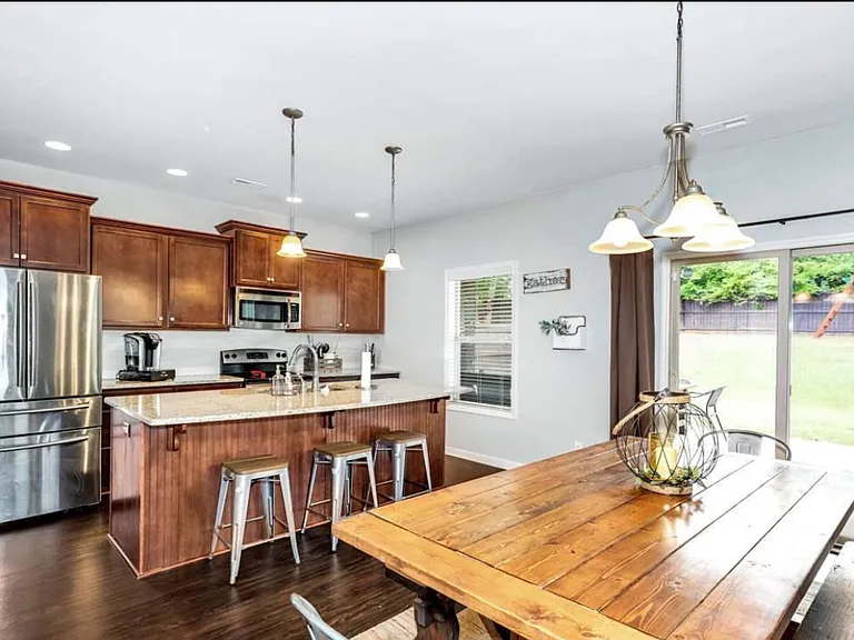 7709 N Catawba Cir — Photo 16