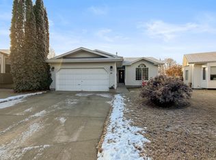 26 Elbow Dr, Devon, AB T9G1M5