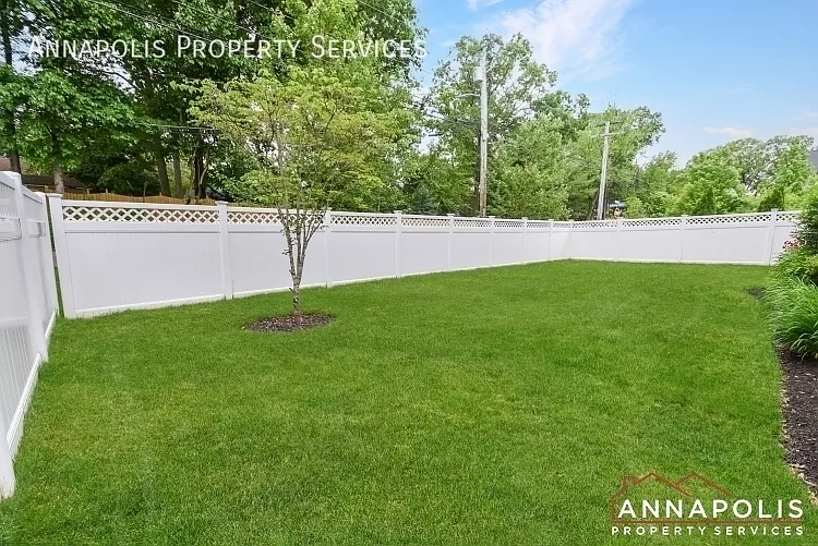 402 Saint Martins Choice Ln — Photo 39