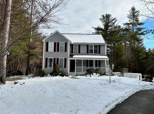 12 Prospect Rd, Deerfield, NH 03037
