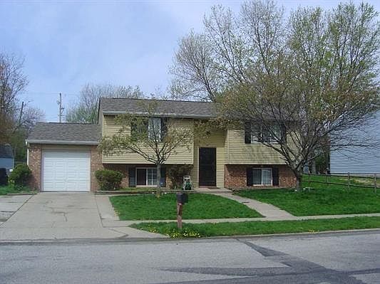 2nd image of 2608 N Fairhaven Dr