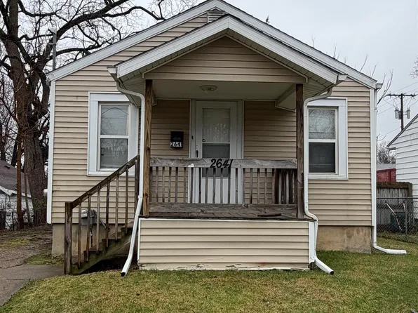 2641 Brown St, Flint, MI 48503