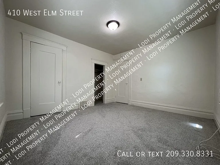 410 W Elm St — Photo 19