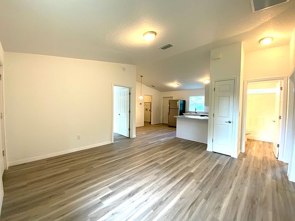 4th image of 4573 SW 139th Street Rd